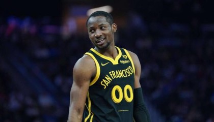 开云官网-核磁检查正常 问就酸痛不打！库明加和勇士开撕？