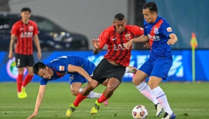 开云体育入口-【中超前瞻】粤沪4队榜首德比双重大战 武汉盼反弹