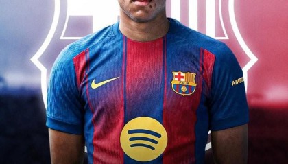 kaiyun-Here we go！罗马诺：巴萨将签下亨克18岁中卫昂斯坦