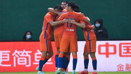 开云体育入口-冲击半程冠军？泰山只需1条件 无解轰炸成最大利器