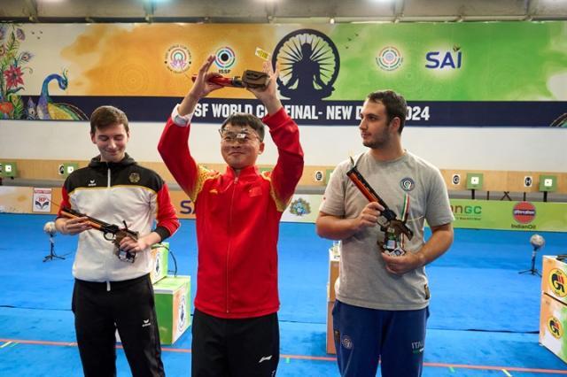 1729166752050083429.jpg 043_5ebd351c0f964e4db499a599b4bc83db.jpg